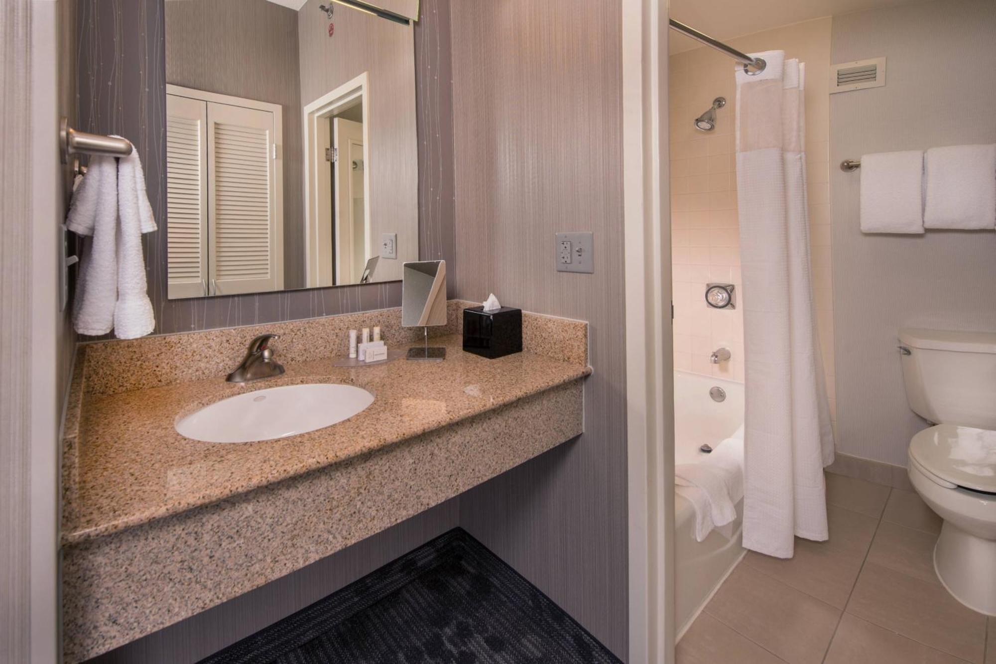 Courtyard By Marriott Dulles Airport Chantilly Exterior foto