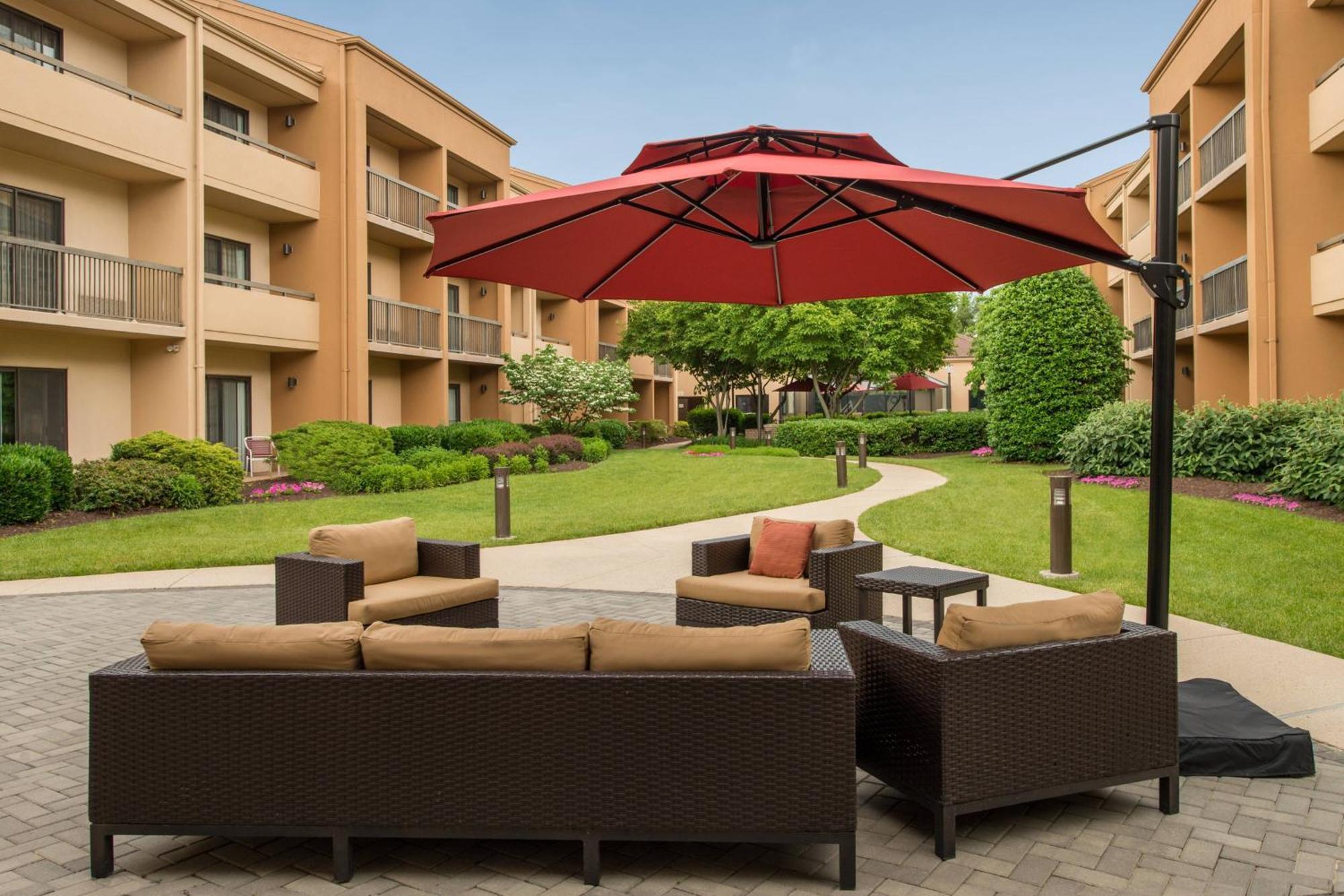 Courtyard By Marriott Dulles Airport Chantilly Exterior foto